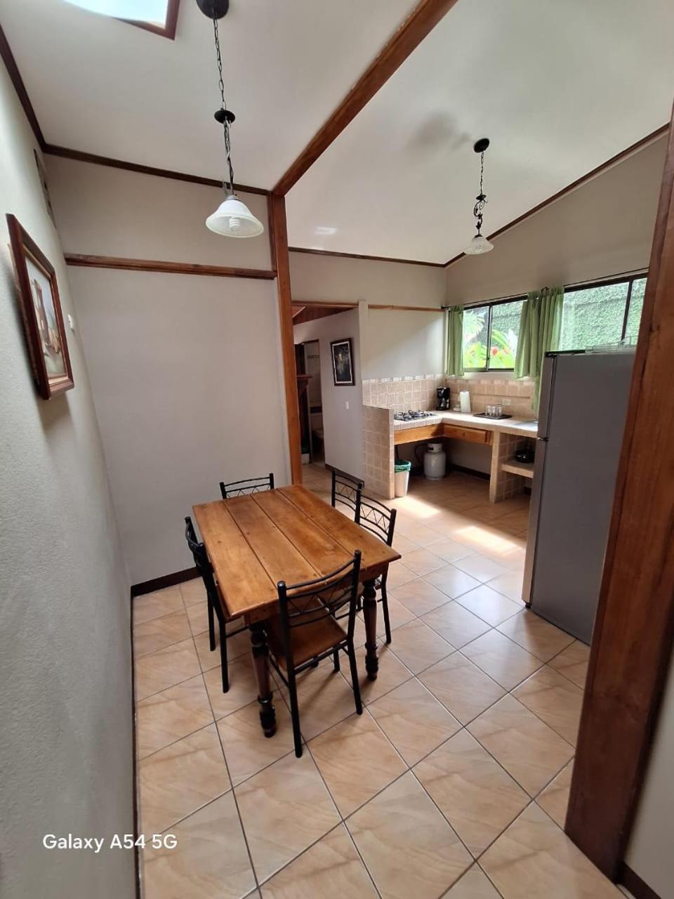 La Fortuna Iris Arenal Hotel מראה חיצוני תמונה