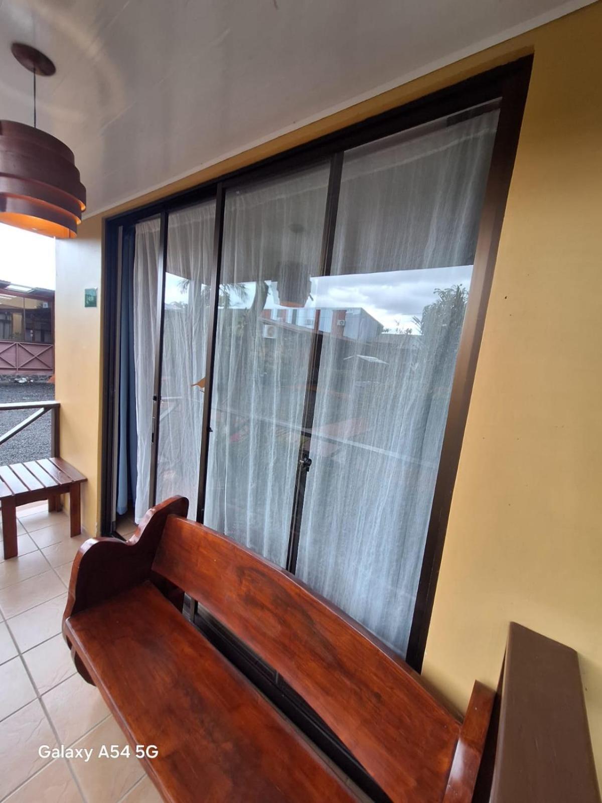 La Fortuna Iris Arenal Hotel מראה חיצוני תמונה