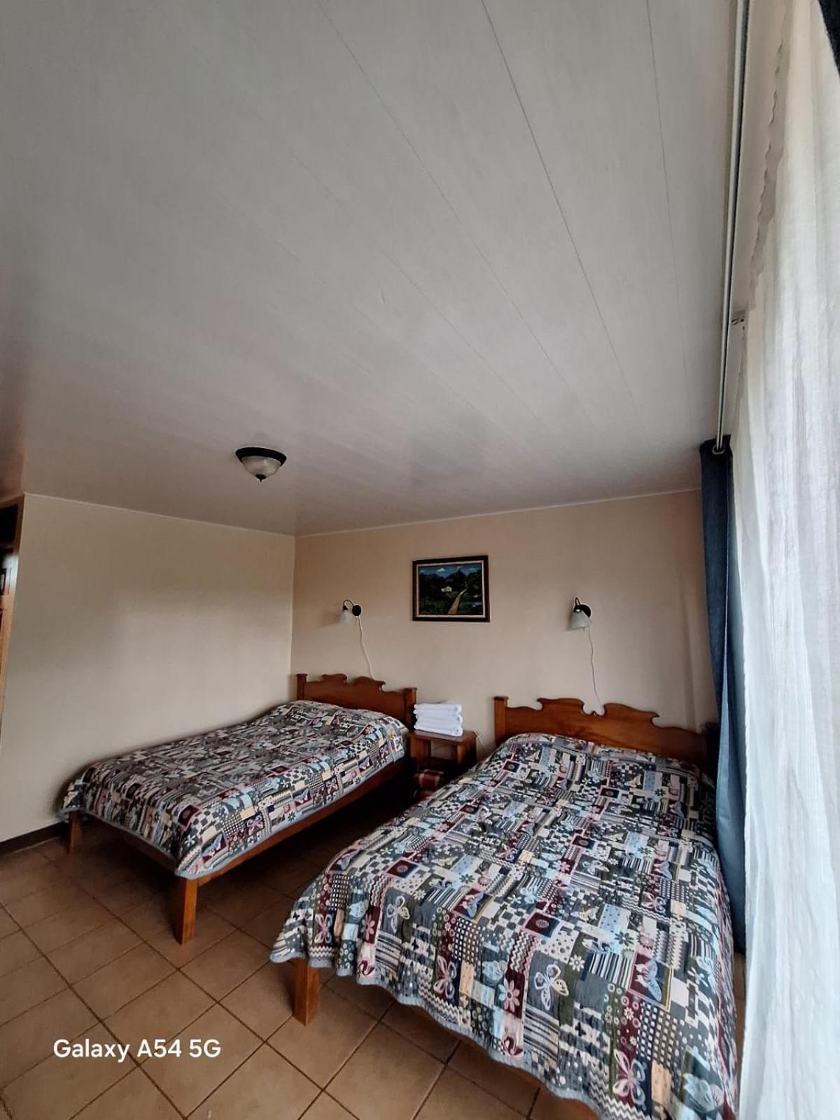 La Fortuna Iris Arenal Hotel מראה חיצוני תמונה